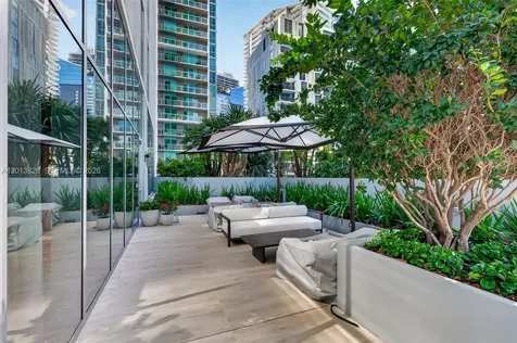 77 SE 5th Street Miami FL 33131