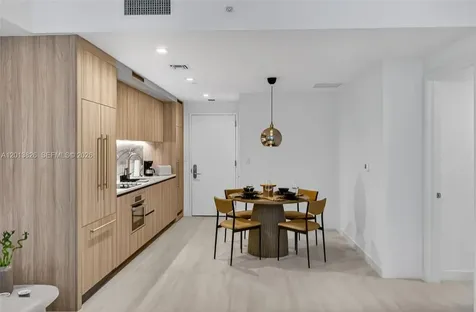 77 SE 5th Street Miami FL 33131