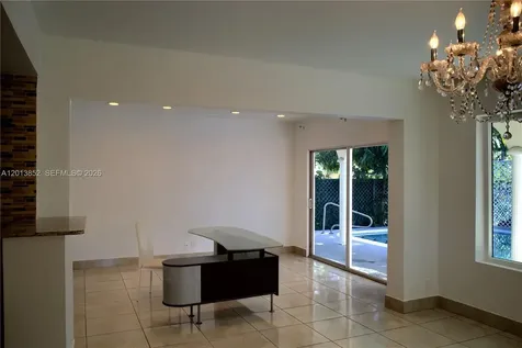 301 SW 5th Street Hallandale Beach FL 33009