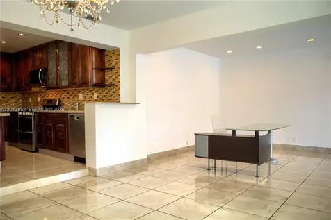 301 SW 5th Street Hallandale Beach FL 33009