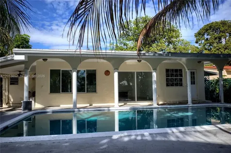 301 SW 5th Street Hallandale Beach FL 33009