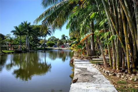 301 SW 5th Street Hallandale Beach FL 33009