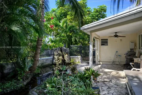 301 SW 5th Street Hallandale Beach FL 33009