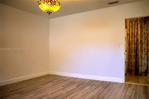 301 SW 5th Street Hallandale Beach FL 33009