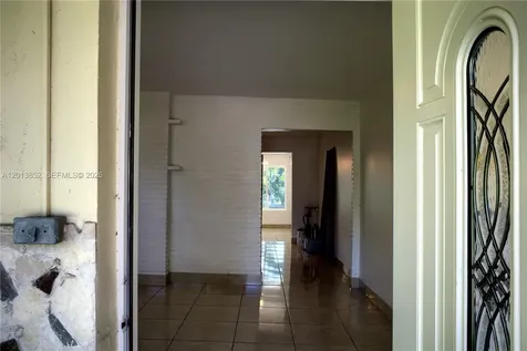 301 SW 5th Street Hallandale Beach FL 33009