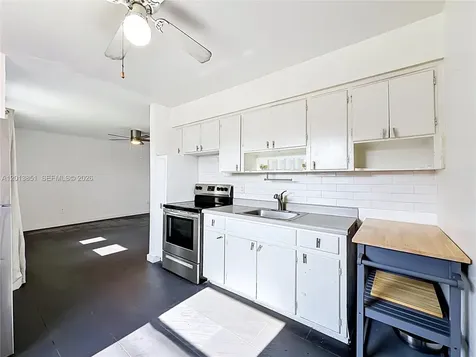 391 NE 42nd Court Oakland Park FL 33334