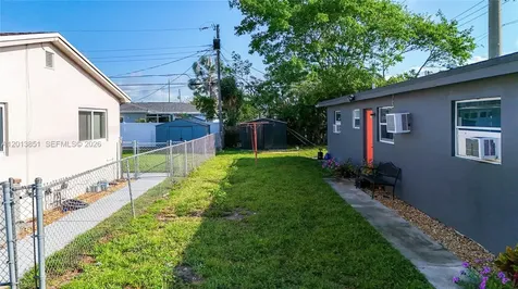 391 NE 42nd Court Oakland Park FL 33334