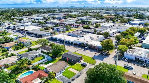 391 NE 42nd Court Oakland Park FL 33334