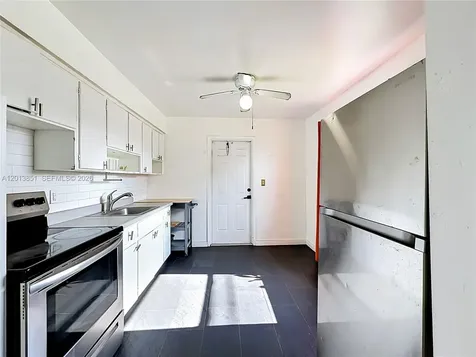 391 NE 42nd Court Oakland Park FL 33334