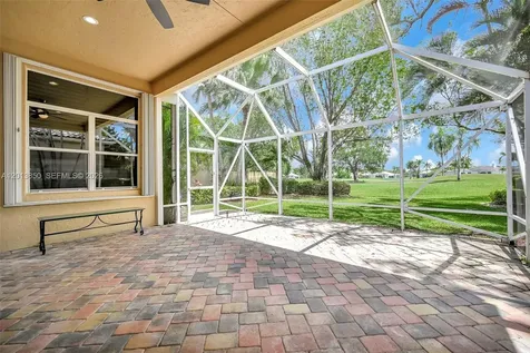 2468 Bay Isle Court Weston FL 33327