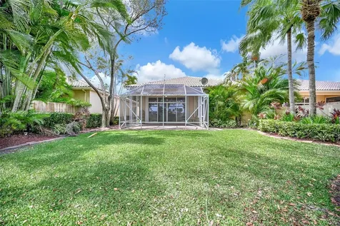 2468 Bay Isle Court Weston FL 33327