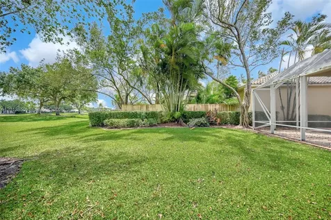 2468 Bay Isle Court Weston FL 33327