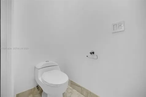 2468 Bay Isle Court Weston FL 33327