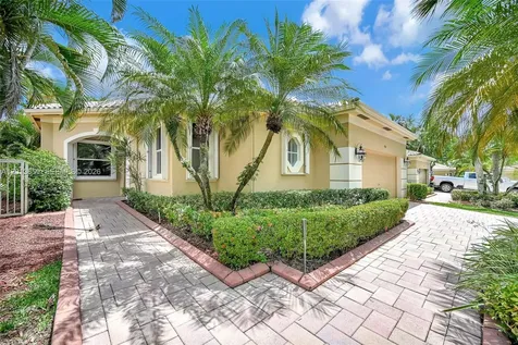 2468 Bay Isle Court Weston FL 33327