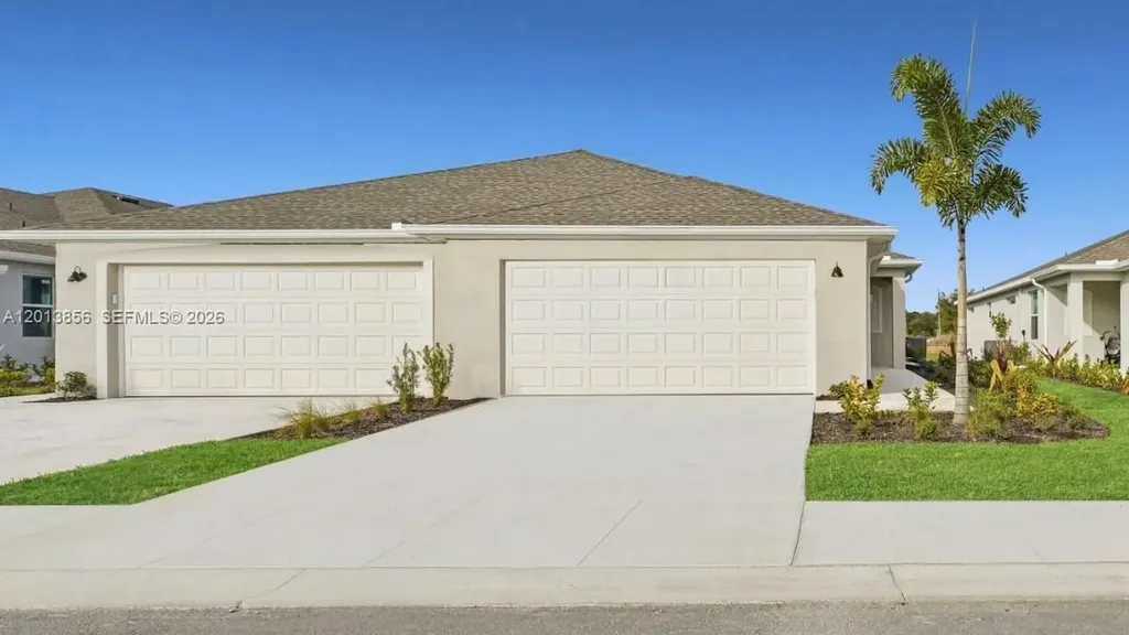 20511 Hazelnut Court S Lehigh Acres FL 33936