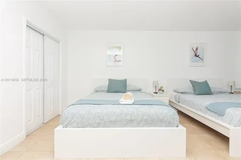 5445 Collins Avenue Miami Beach FL 33140