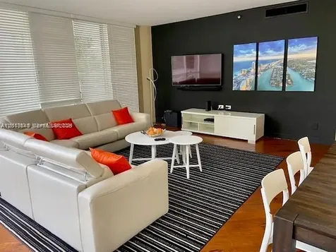 21150 Point Place Aventura FL 33180