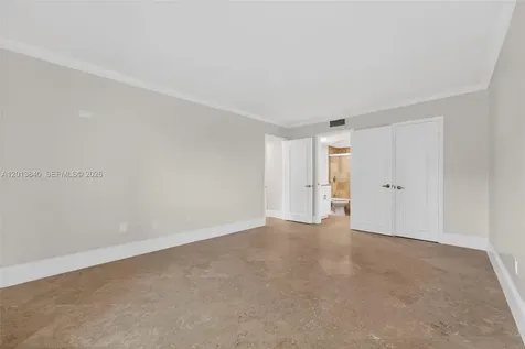 7477 SW 82nd Street Miami FL 33143