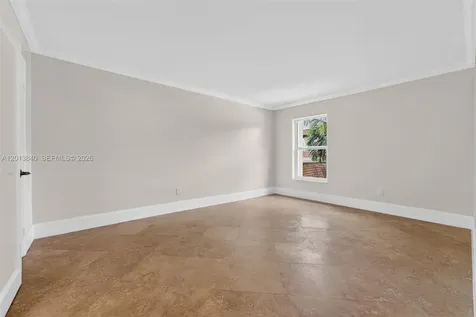 7477 SW 82nd Street Miami FL 33143