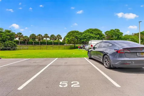 7477 SW 82nd Street Miami FL 33143