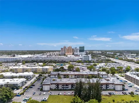 7477 SW 82nd Street Miami FL 33143