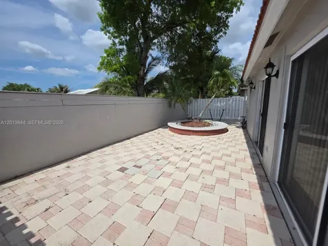 13524 NW 5th Court Plantation FL 33325