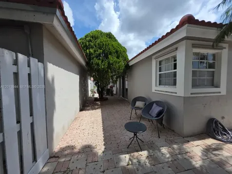 13524 NW 5th Court Plantation FL 33325