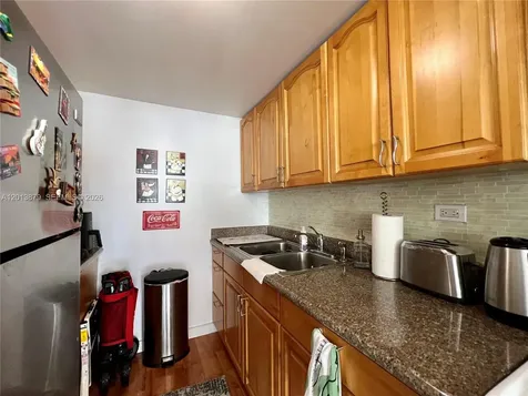 7545 E Treasure Drive North Bay Village FL 33141