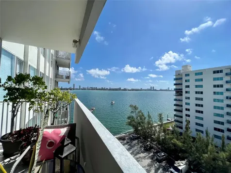 7545 E Treasure Drive North Bay Village FL 33141