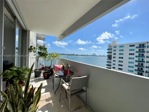 7545 E Treasure Drive North Bay Village FL 33141
