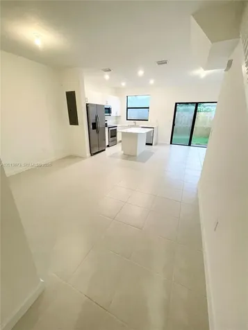 929 NE 211th Street Miami FL 33179