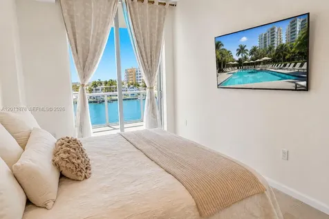 7930 East Drive North Bay Village FL 33141