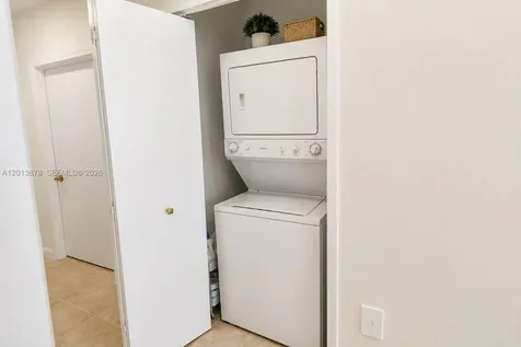 7930 East Drive North Bay Village FL 33141