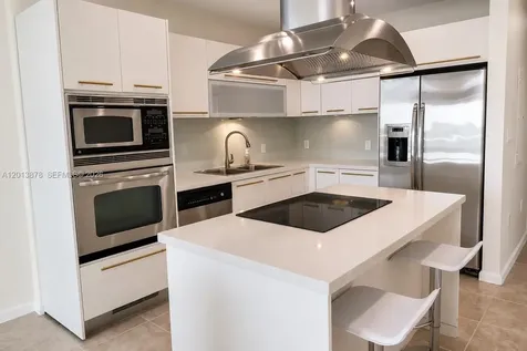 7930 East Drive North Bay Village FL 33141
