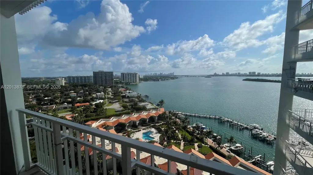4000 Towerside Terrace Miami FL 33138
