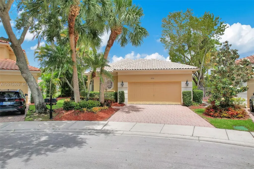 2456 Bay Isle Court Weston FL 33327