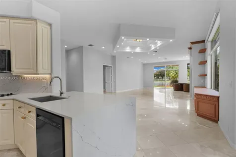 2456 Bay Isle Court Weston FL 33327