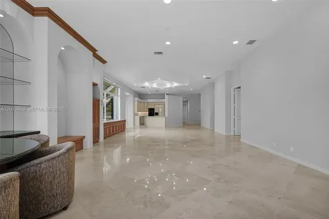 2456 Bay Isle Court Weston FL 33327