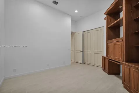 2456 Bay Isle Court Weston FL 33327