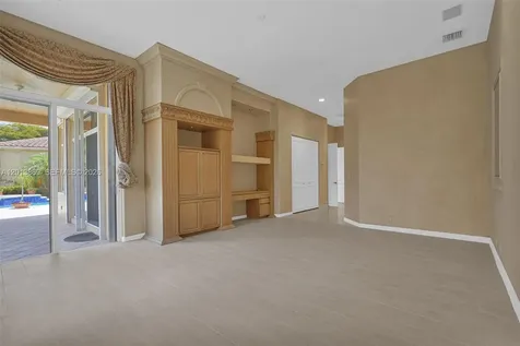 2456 Bay Isle Court Weston FL 33327