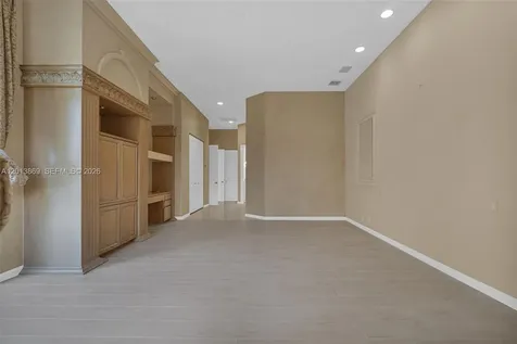 2456 Bay Isle Court Weston FL 33327