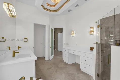 2456 Bay Isle Court Weston FL 33327
