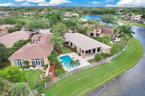2456 Bay Isle Court Weston FL 33327
