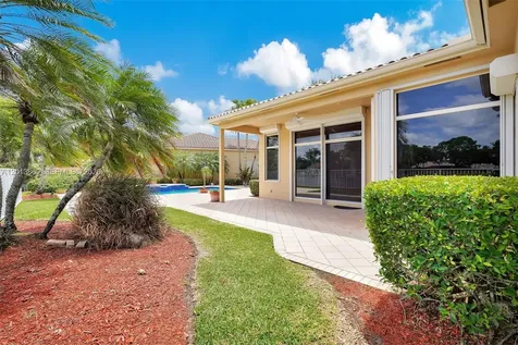2456 Bay Isle Court Weston FL 33327