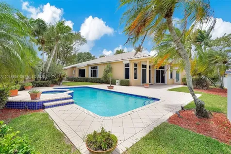 2456 Bay Isle Court Weston FL 33327