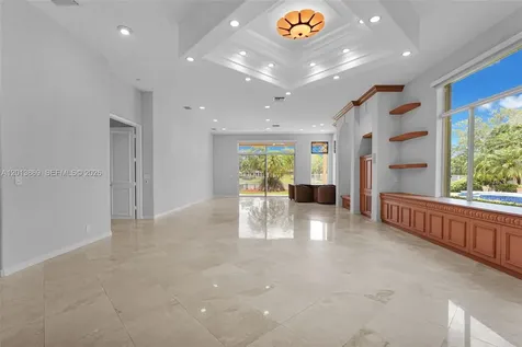 2456 Bay Isle Court Weston FL 33327