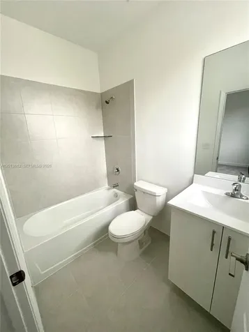 929 NE 211th Street Miami FL 33179