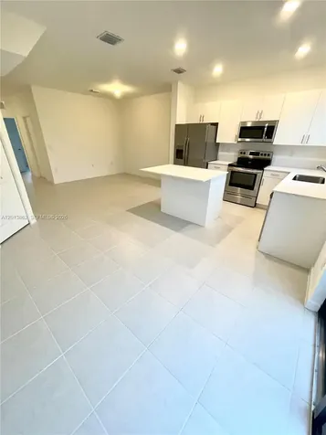 929 NE 211th Street Miami FL 33179