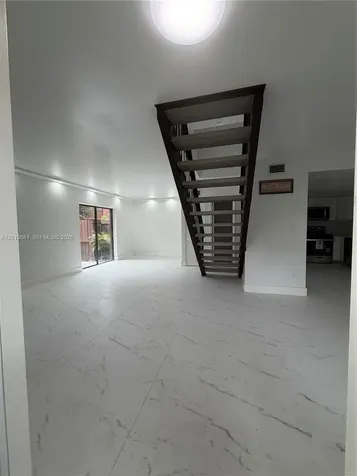 7024 SW 114th Place Miami FL 33173