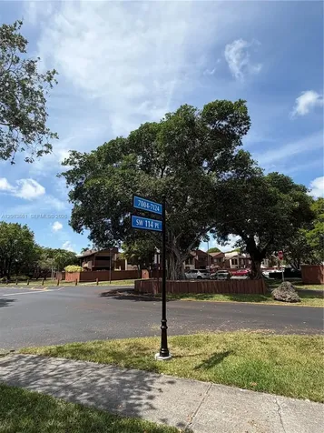 7024 SW 114th Place Miami FL 33173